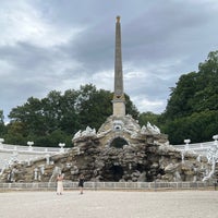 Photo taken at Obeliskenbrunnen by Londonboy on 7/28/2023