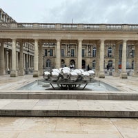 รูปภาพถ่ายที่ Jardin du Palais Royal โดย Londonboy เมื่อ 3/10/2024