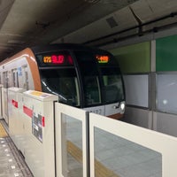 Photo taken at Den-en-chōfu Station by スーパー宇宙パワー on 11/25/2023