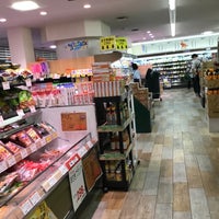 Photo taken at 京急ストア 平和島店 by スーパー宇宙パワー on 9/7/2022