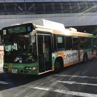 Photo taken at Shibuya Sta. East Exit Bus Terminal by スーパー宇宙パワー on 11/21/2022