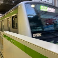 Photo taken at JR Yokohama Line Shin-Yokohama Station by スーパー宇宙パワー on 4/13/2024