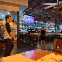 Das Foto wurde bei SP² Communal Bar + Restaurant von Wittyboi am 9/3/2022 aufgenommen