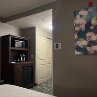 Foto diambil di Hilton Garden Inn oleh Donald F. pada 6/21/2022