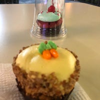Photo taken at Cupcakeria by Laura O. on 7/16/2019