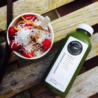 Photo taken at Pressed Juicery by Yennie S. on 2/27/2015