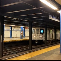 Photo taken at MTA Subway - Broadway Junction (A/C/J/L/Z) by Victoria I. on 9/8/2021