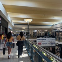 Photo taken at Staten Island Mall by Victoria I. on 7/23/2023