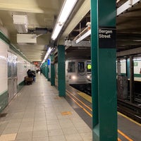Photo taken at MTA Subway - G Train by Victoria I. on 12/31/2020