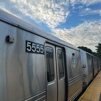 Photo taken at MTA Subway - Q Train by Victoria I. on 8/23/2023