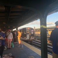 Photo taken at MTA Subway - Rockaway Blvd (A) by Victoria I. on 7/30/2022
