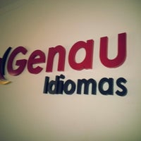 รูปภาพถ่ายที่ Genau Idiomas โดย Jaime F. เมื่อ 12/22/2012