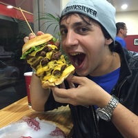 Photo taken at Wayback Burgers by Turco C. on 11/19/2015