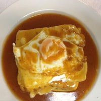 Foto tomada en Café Atenas  por Francisco F. el 10/11/2012