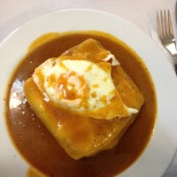 Foto tomada en Café Atenas  por Francisco F. el 12/4/2012