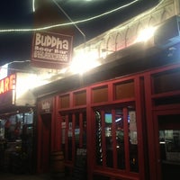 Foto tirada no(a) Buddha Beer Bar por Will I. em 3/2/2013