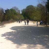 Photo taken at Jardin des Plantes by anna f. on 4/21/2013