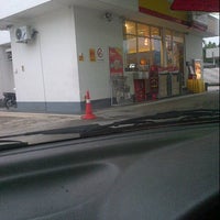 Photo taken at Shell Jelapang by nur a. on 11/23/2012