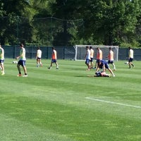 รูปภาพถ่ายที่ Sporting Club Training Center โดย Barbara G. เมื่อ 7/24/2014