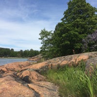 Photo taken at Lapinlahden puisto by Esko Juhani H. on 6/13/2015