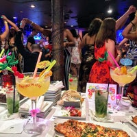 6/28/2018 tarihinde Salsa M.ziyaretçi tarafından Salsa Mia at Mango&amp;#39;s Tropical Cafe'de çekilen fotoğraf