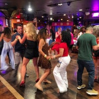 รูปภาพถ่ายที่ Salsa Mia at Mango&amp;#39;s Tropical Cafe โดย Salsa M. เมื่อ 6/28/2018