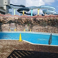 西河原市民プール Piscina 西河原市民プール Piscina