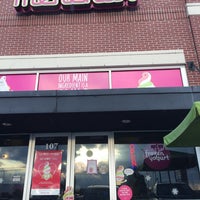 Photo taken at Menchie&amp;#39;s by Ali D. on 8/22/2016