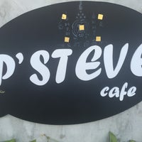 Photo taken at P&amp;#39;Steve Cafe by Daow Ja D. on 5/29/2016