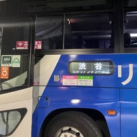 Photo taken at Shibuya Mark City Bus Terminal by moemarusan on 10/23/2022