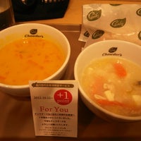 Photo taken at Chowder&amp;#39;s Select Soup! ecute品川店 by Aya K. on 10/15/2012