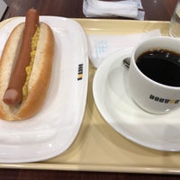 Photo taken at Doutor Coffee Shop by akeさん on 11/5/2022