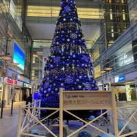Photo taken at Station Square by akeさん on 12/13/2023