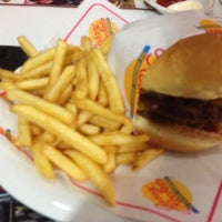Photo taken at Johnny Rockets by Russell Sarah T. on 5/9/2015
