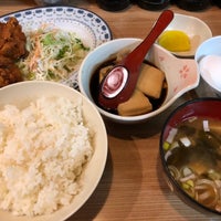 Photo taken at きくよし食堂 by ぷろまぁ～す on 3/31/2020