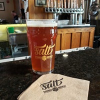 Photo taken at Salt Springs Brewery by Scott Y. on 11/10/2021