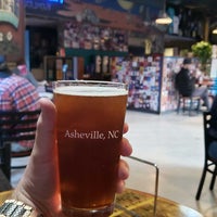 Photo taken at Asheville Pizza &amp;amp; Brewing Company by Scott Y. on 10/17/2022