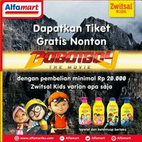 Review Universitas Negeri Surabaya (UNESA)