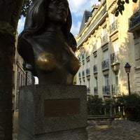 Photo taken at Statue Dalida by Felipe D. on 10/13/2015