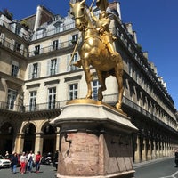 Photo taken at Statue Équestre de Jeanne d&amp;#39;Arc by Felipe D. on 8/12/2016