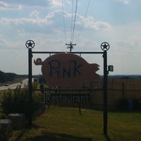 7/6/2013에 Ryan G.님이 pink pig에서 찍은 사진