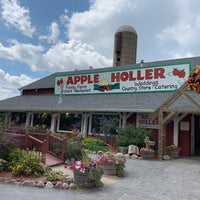 Photo taken at Apple Holler by Bradley S. on 9/2/2019