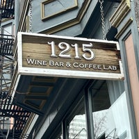 Foto tomada en 1215 Wine Bar &amp;amp; Coffee Lab  por Melanie R. el 1/27/2024