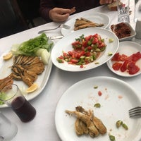 Foto scattata a İskele Et &amp; Balık Restaurant da Serdar K. il 10/20/2019