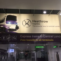 Photo taken at Heathrow Express Station (HX) - T4 by がす ぴ. on 1/11/2017