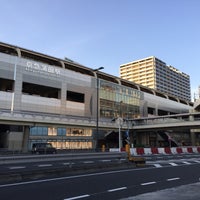 Photo taken at Keikyū Kamata Station (KK11) by mos on 2/18/2018
