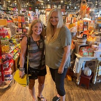 Photo taken at Cracker Barrel Old Country Store by Wendy W. on 8/3/2021