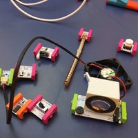 Das Foto wurde bei littleBits von Andrew K. am 9/28/2015 aufgenommen