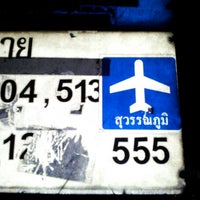 Photo taken at BMTA Bus Stop โรงเรียนสุรศักดิ์มนตรี (Surasakmontree School) by Civilize  Satellite ( E22HPS ) on 11/1/2012