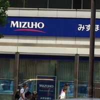 Photo taken at みずほ銀行 駒沢支店 by koyubinoomoide on 5/7/2016